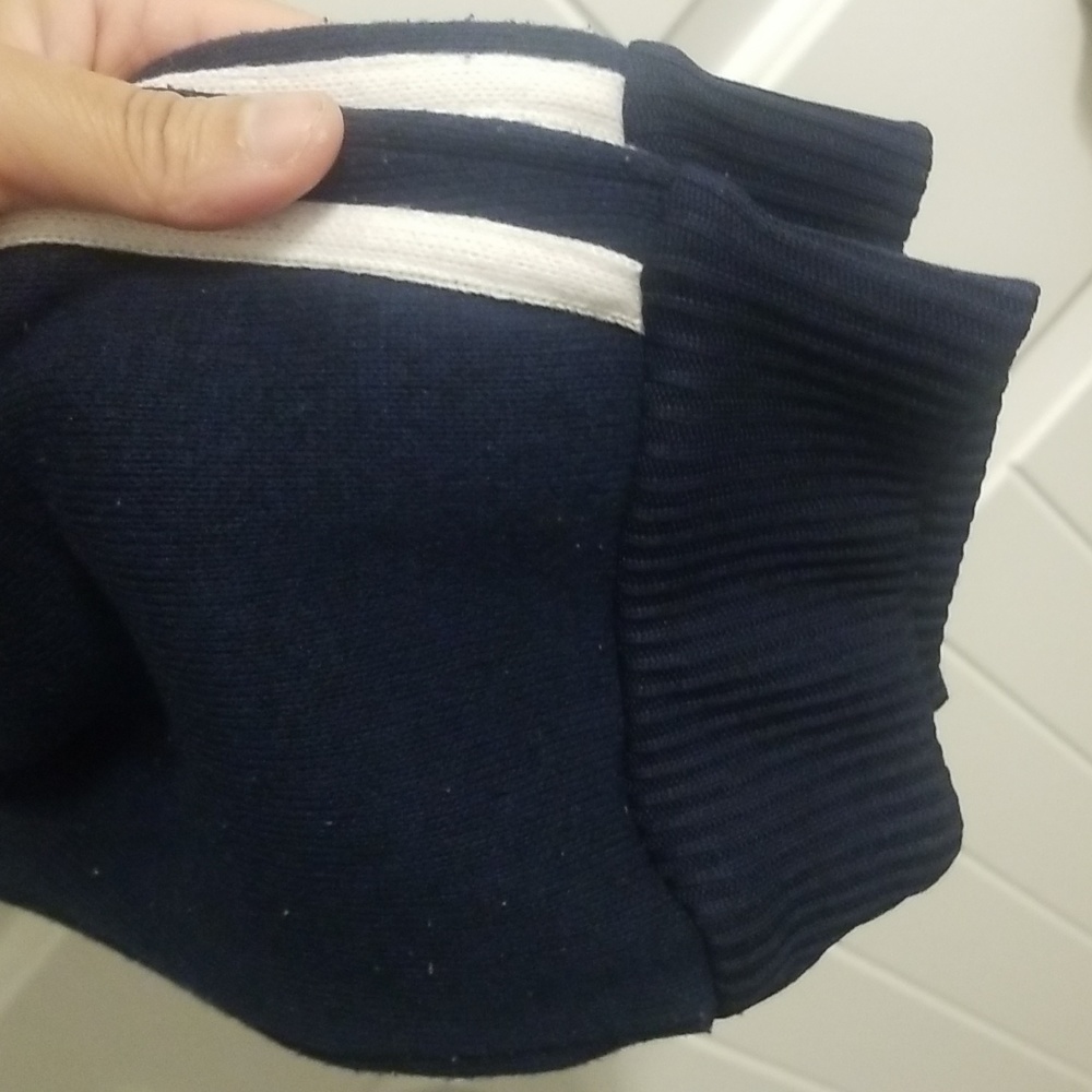 Great condition used cuffed jogger pant - Picture 3 of 8